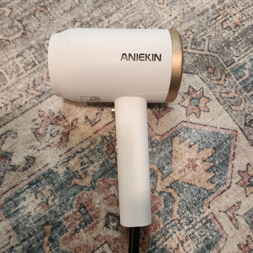 ANIEKIN White & Gold Compact Hair Dryer